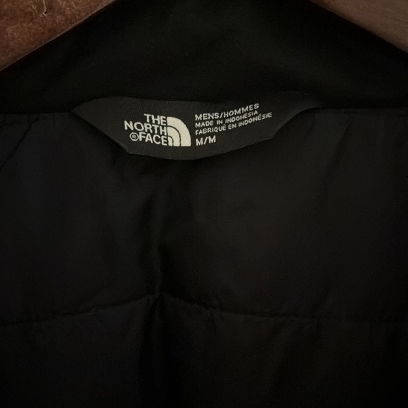 Men’s The North Face black coat - Picture 2 of 3
